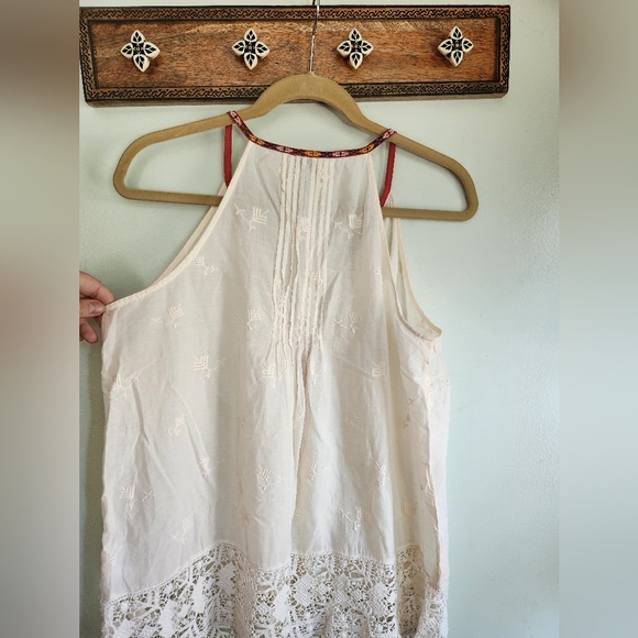 Joie Deep V Embroidered Tank Top SIZE M - Picture 6 of 6